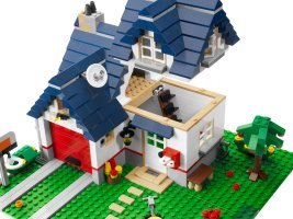 5891 - Apple Tree House