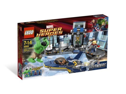 6868 - Hulk's™ Helicarrier Breakout