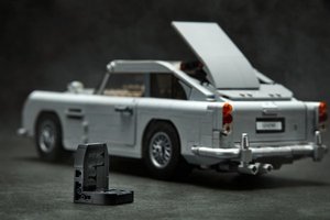 10262 - James Bond™ Aston Martin DB5