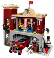 10263 - Winter Village Fire Station