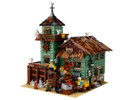 21310 - Old Fishing Store