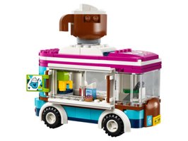 41319 - Snow Resort Hot Chocolate Van