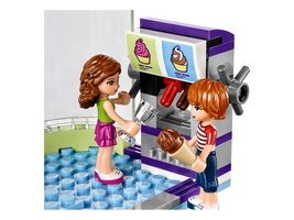 41320 - Heartlake Frozen Yogurt Shop