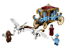 75958 - Beauxbatons' Carriage: Arrival at Hogwar