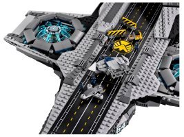 76042 - The SHIELD Helicarrier